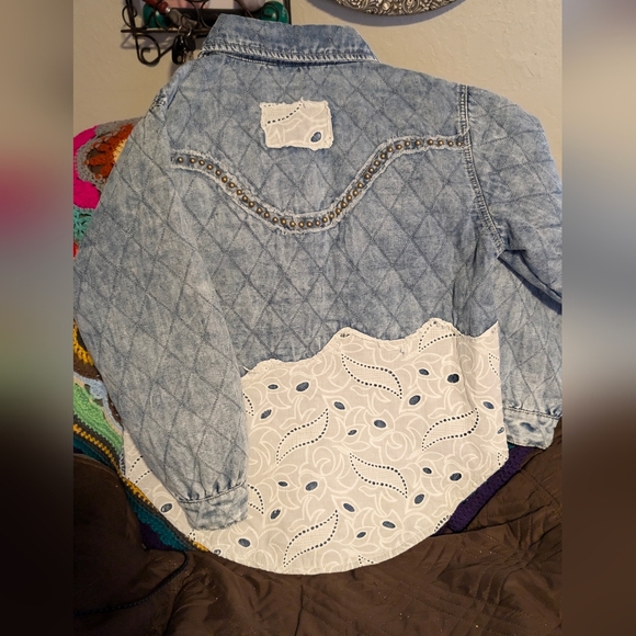 POL Light Blue Quilted Denim Jacket Western Inspired Studs And Eyelet Detail - Picture 14 of 17